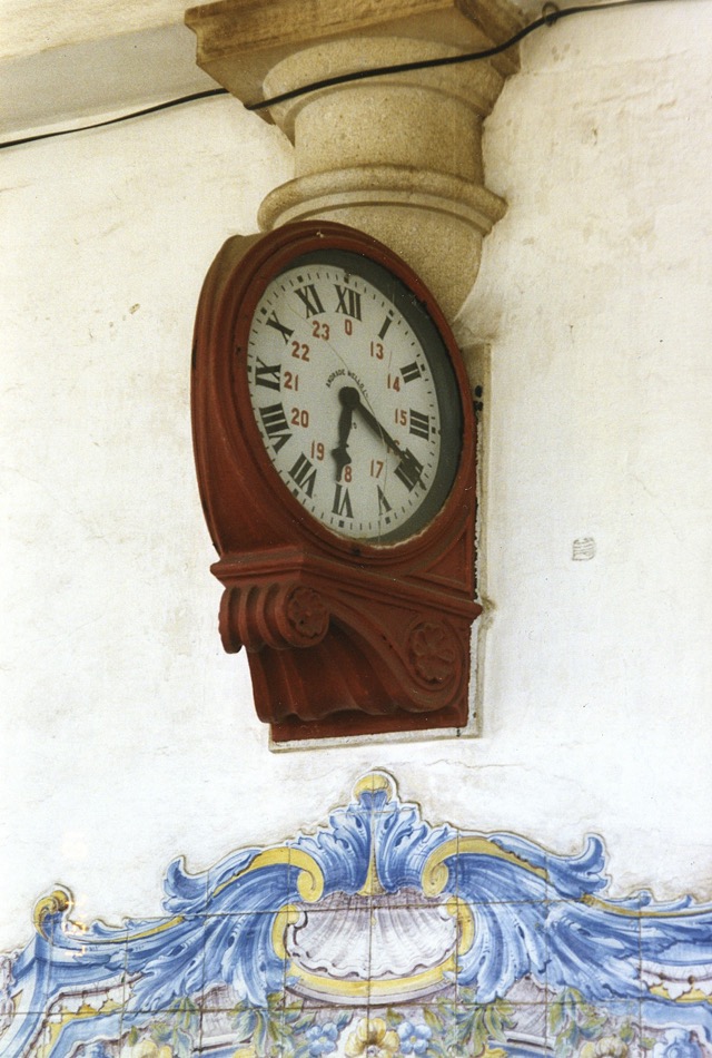 L'horloge coté quai